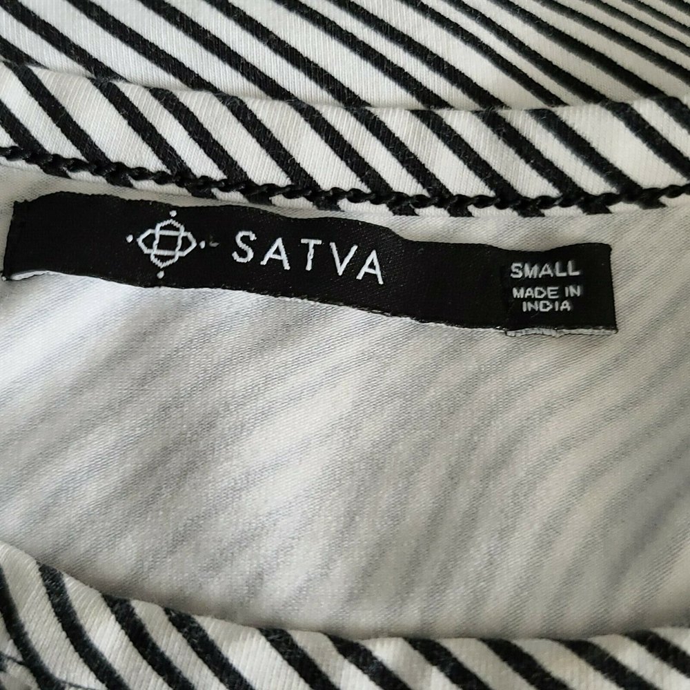 Satva Womens Deanna Organic Cotton LS Movement Tee Black White Wave Print Sz S - Picture 3 of 10
